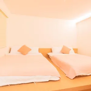 Huayuanhouse Hq In Hongdae Guest house